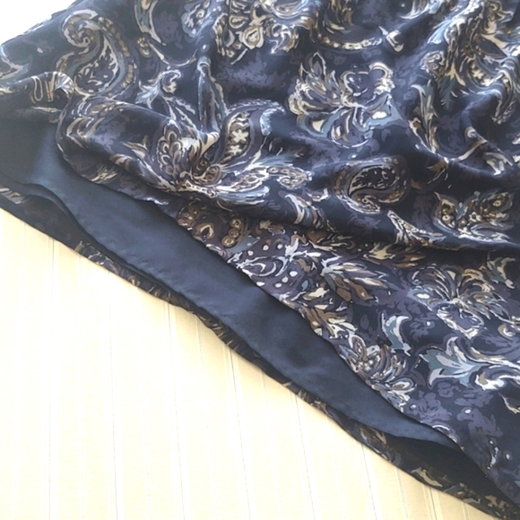 Ann Taylor LOFT S/S Top, M - Picture 4 of 6